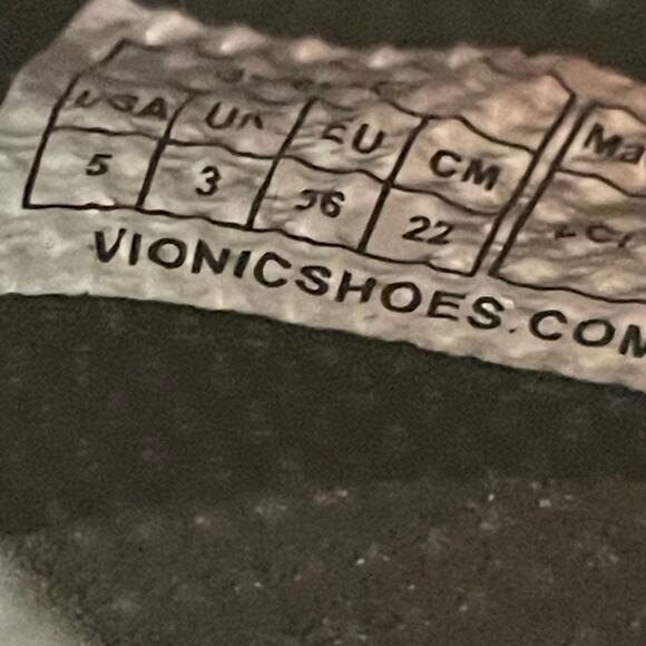 Vionic Women's Brisk Miles Active Sneaker Black Style 335 Size 5 EUC - Picture 7 of 7